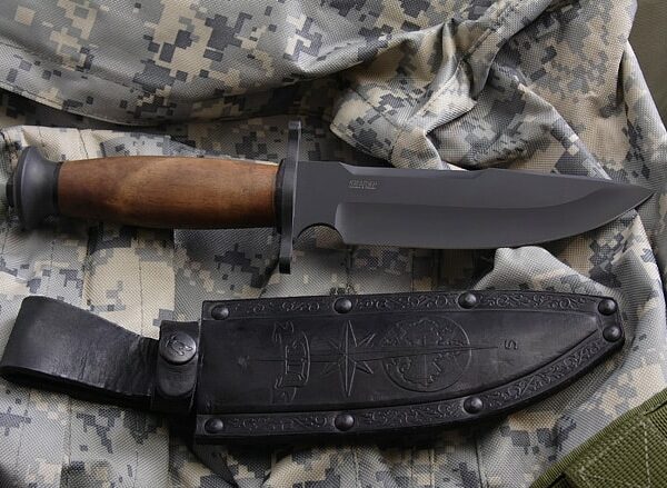 Bojový nôž KIZLYAR DV-1
