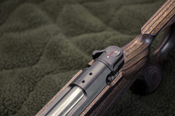 Guľovnica Mauser M 12 MAX- MCS systém THUMBHOLE v dreve s mieridlami 9,3x62
